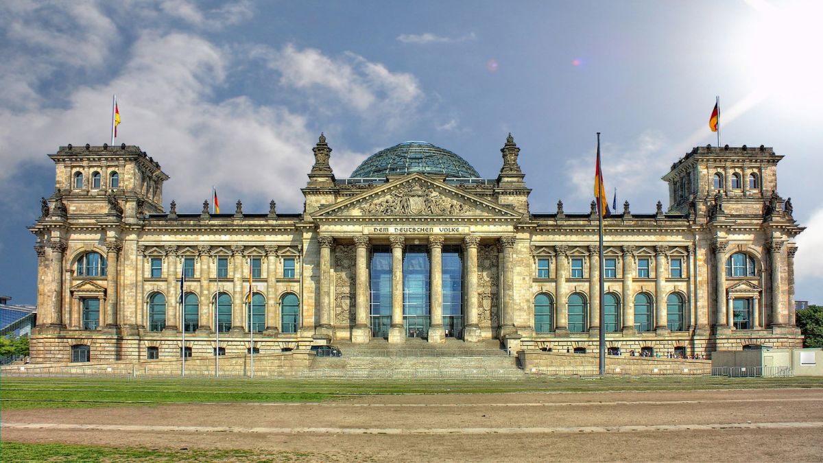 Reichstag - gmach parlamentu Rzeszy w Berlinie